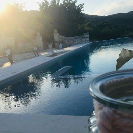 Villa Meriem Noto Eksteriør bilde
