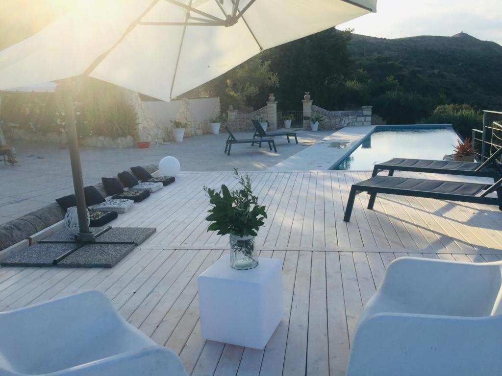 Villa Meriem Noto Eksteriør bilde