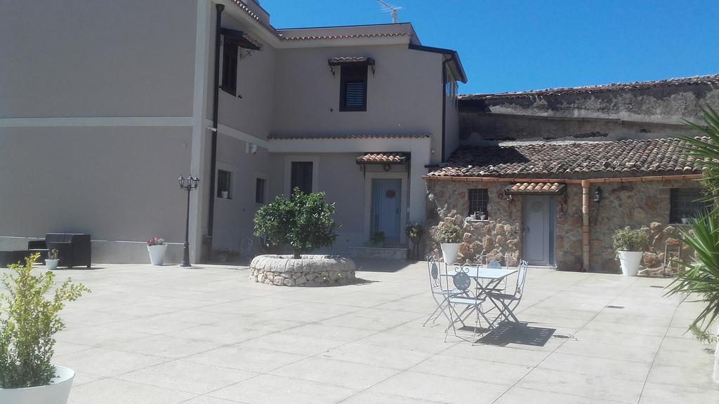Villa Meriem Noto Eksteriør bilde